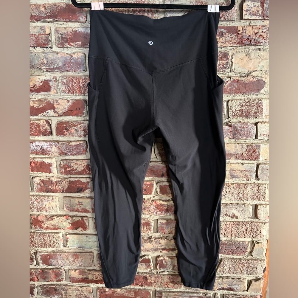 Lululemon Align Cropped Joggers Black Size 10 High Rise 7/8 Athleisure - Picture 2 of 3